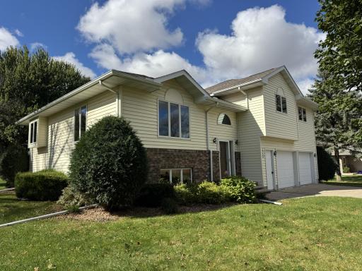 1540 Falcon Drive, Fairmont, MN 56031