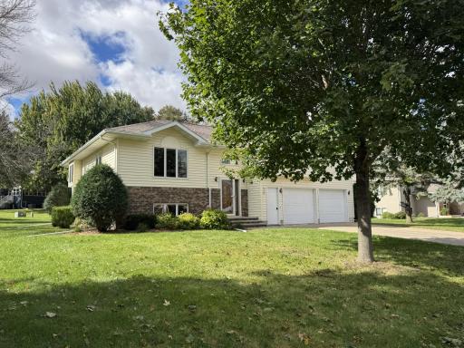 1540 Falcon Drive, Fairmont, MN 56031