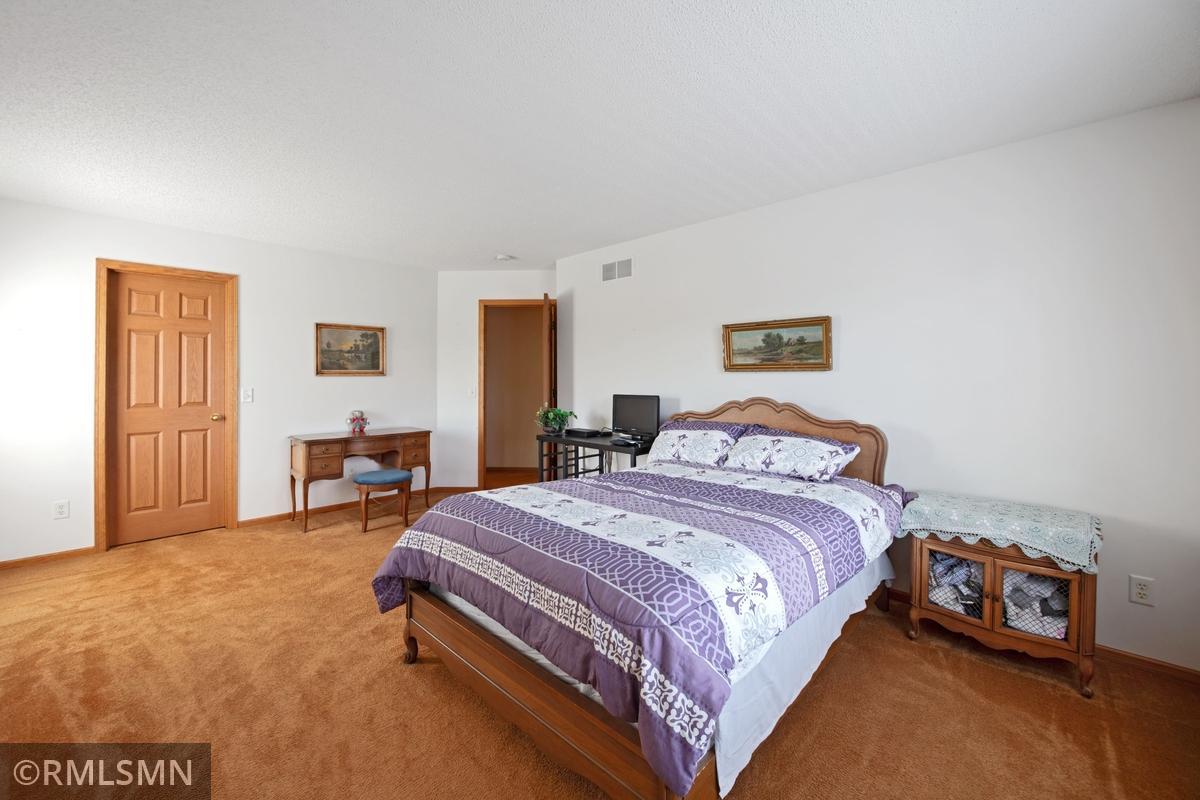 07 UPPER BEDROOM 1_1 (2).jpg