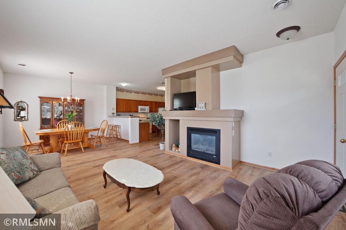 02 MAIN LIVING ROOM.jpg