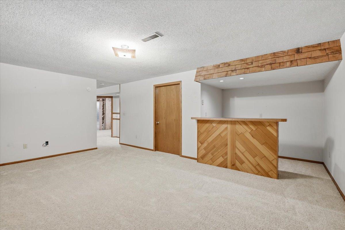 12-Lower Living Room.jpg