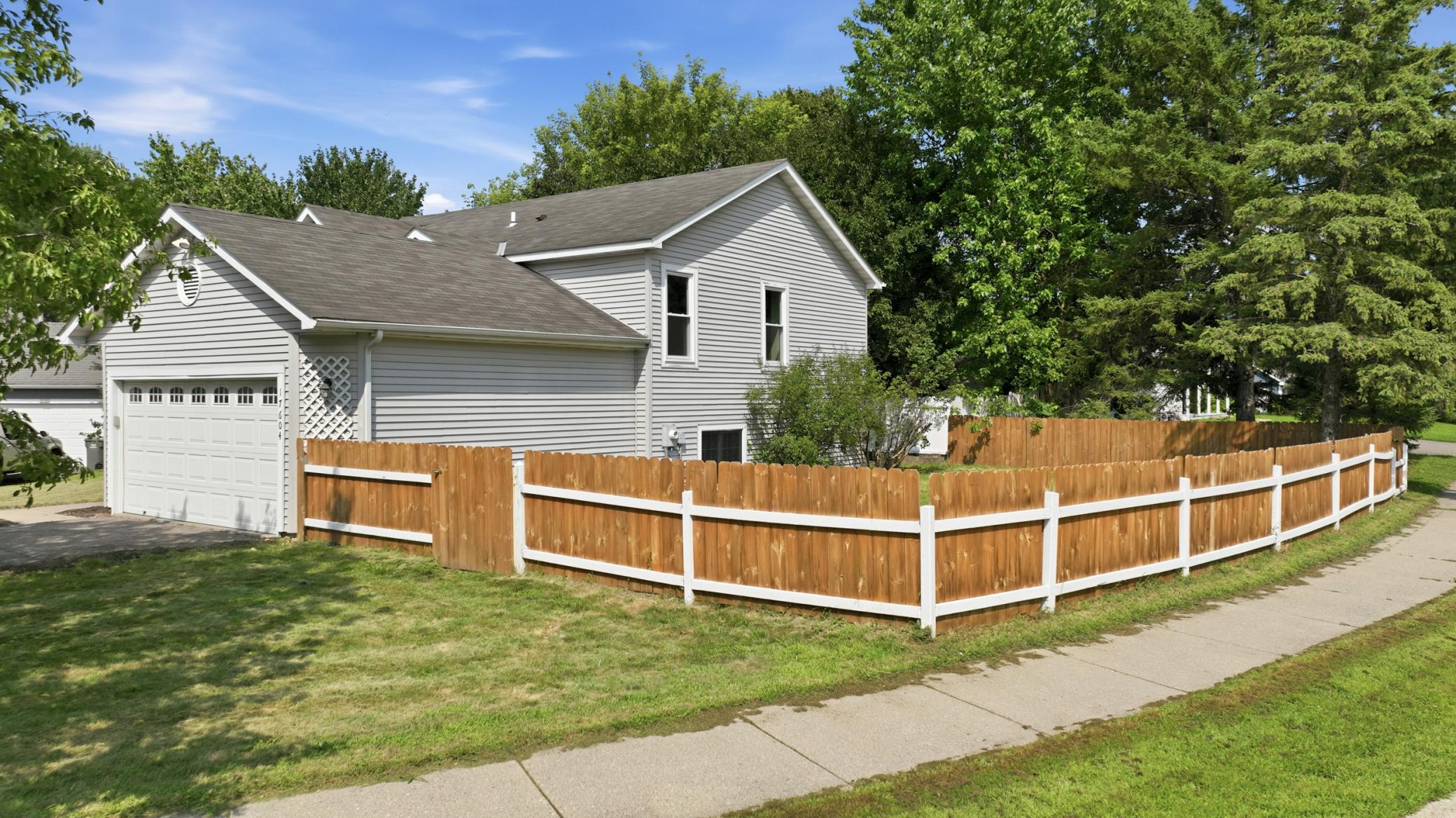 17604 lorence way-2.jpg