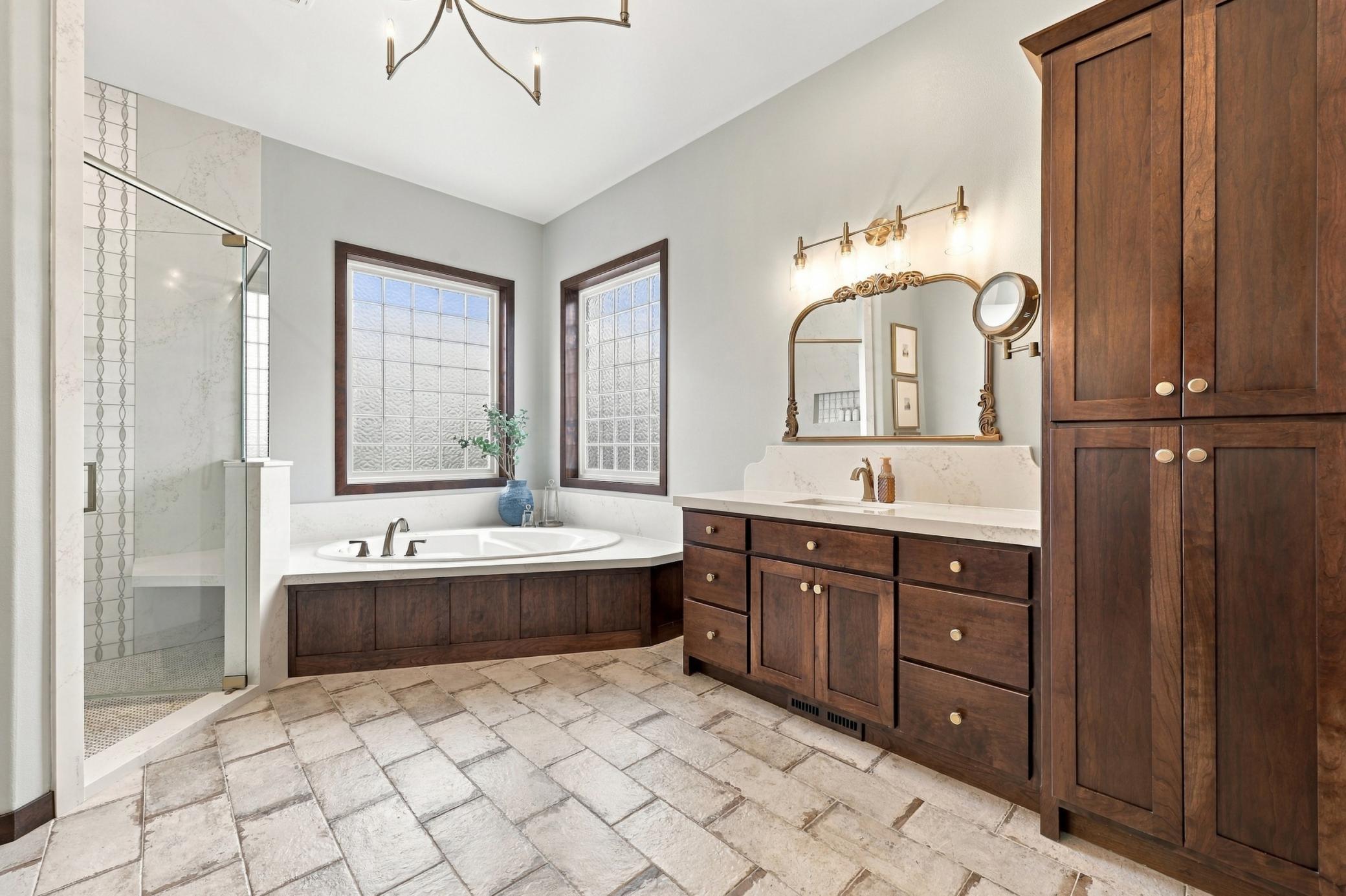 Primary bath