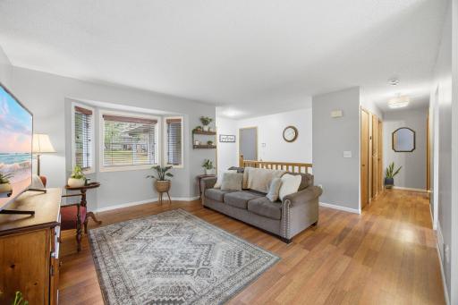 5-web-or-mls-11810_191_12_Ave_NW_Elk_River_MN_55330_9326.jpg