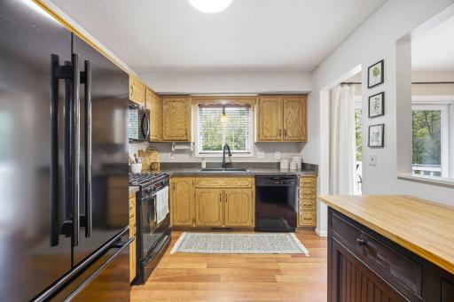 7-web-or-mls-11810_191_12_Ave_NW_Elk_River_MN_55330_9356.jpg