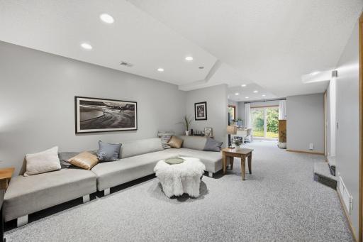 22-web-or-mls-11810_191_12_Ave_NW_Elk_River_MN_55330_9391.jpg