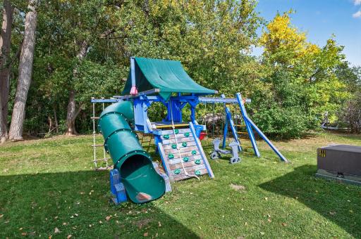 1420 Champion Drive, New Brighton, MN 55112