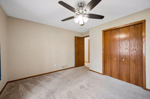 521 Park Avenue, Big Lake, MN 55309