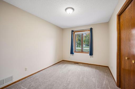 521 Park Avenue, Big Lake, MN 55309