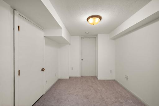 2745 Hampshire Avenue S, Saint Louis Park, MN 55426