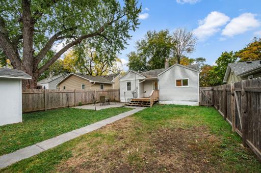 2745 Hampshire Avenue S, Saint Louis Park, MN 55426