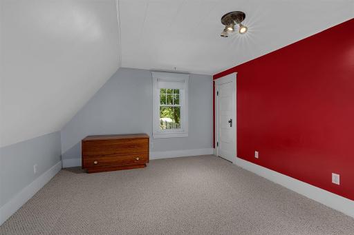 250 3rd Avenue NW, Milaca, MN 56353