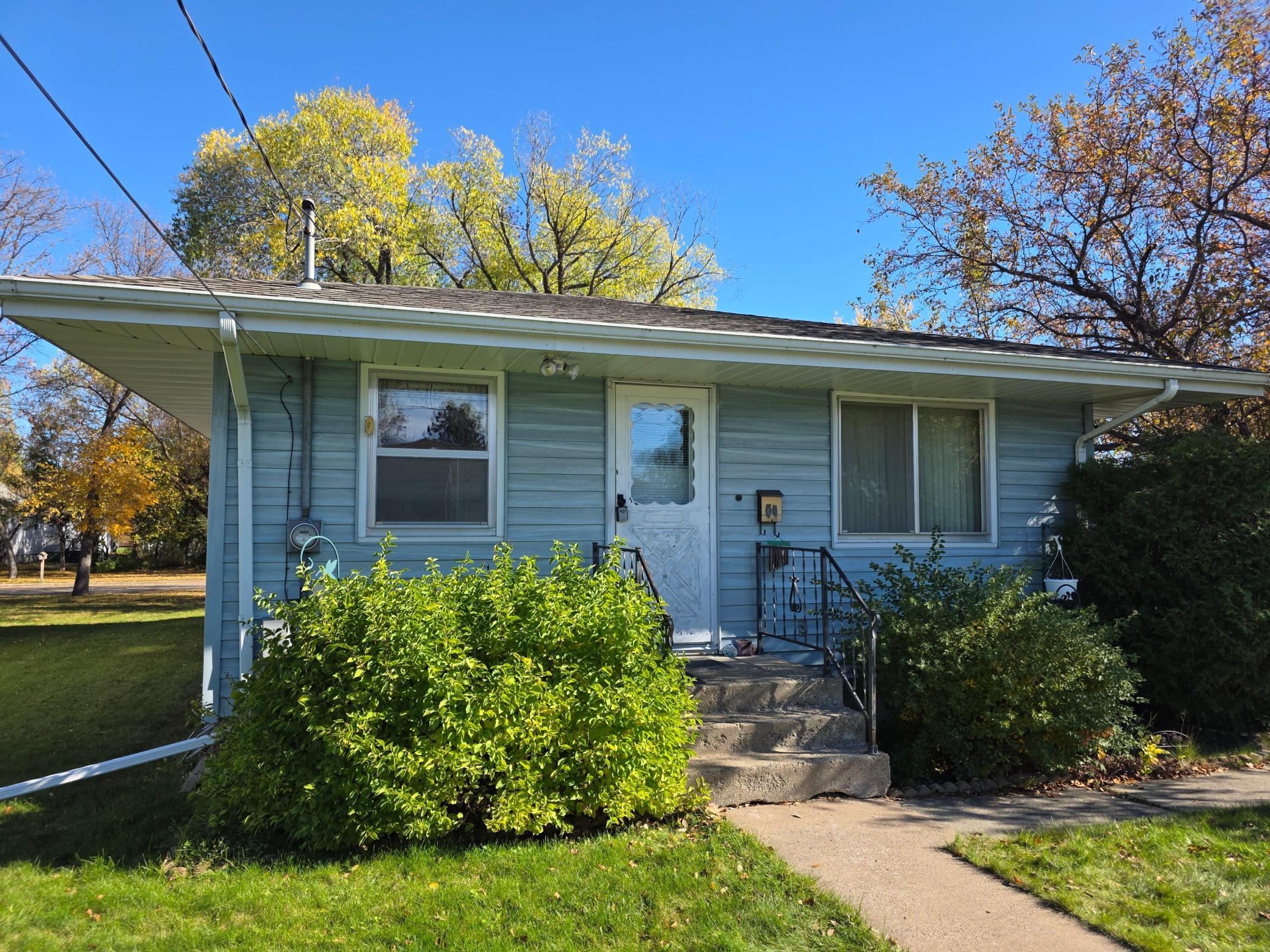 1320 1st Avenue E, International Falls, MN 56649
