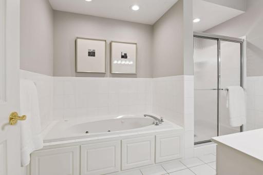 5000 Halifax Avenue S, 107, Edina, MN 55424