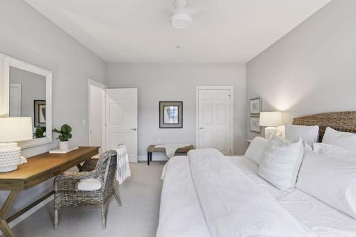 5000 Halifax Avenue S, 107, Edina, MN 55424