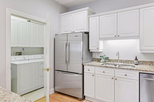 5000 Halifax Avenue S, 107, Edina, MN 55424