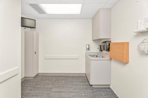 44 4th Street S, Fargo, ND 58103