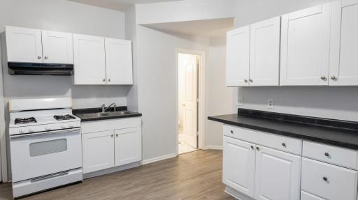 Edit-this-image-Retouch-this-kitchen-photo-to-prof (3).jpg