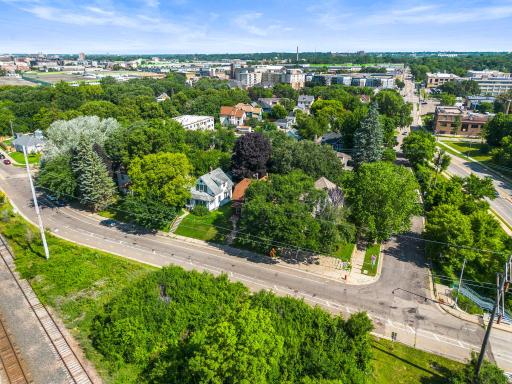1827-1829 Saint Anthony Avenue, Saint Paul, MN 55104