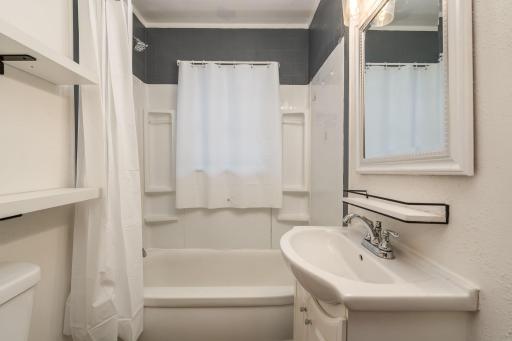 105- Jay Street, Le Sueur, MN 56058