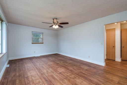 105- Jay Street, Le Sueur, MN 56058
