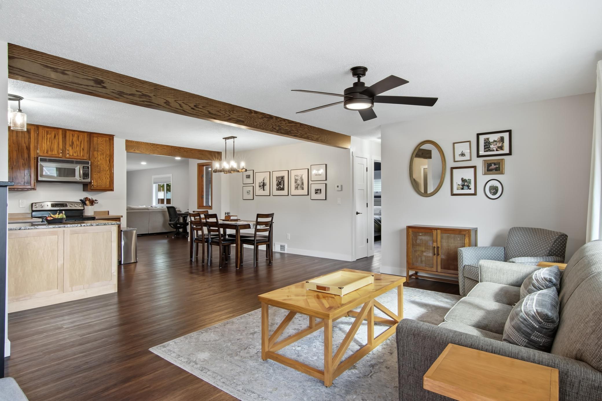 02-LivingRoom-1-jpg.jpg