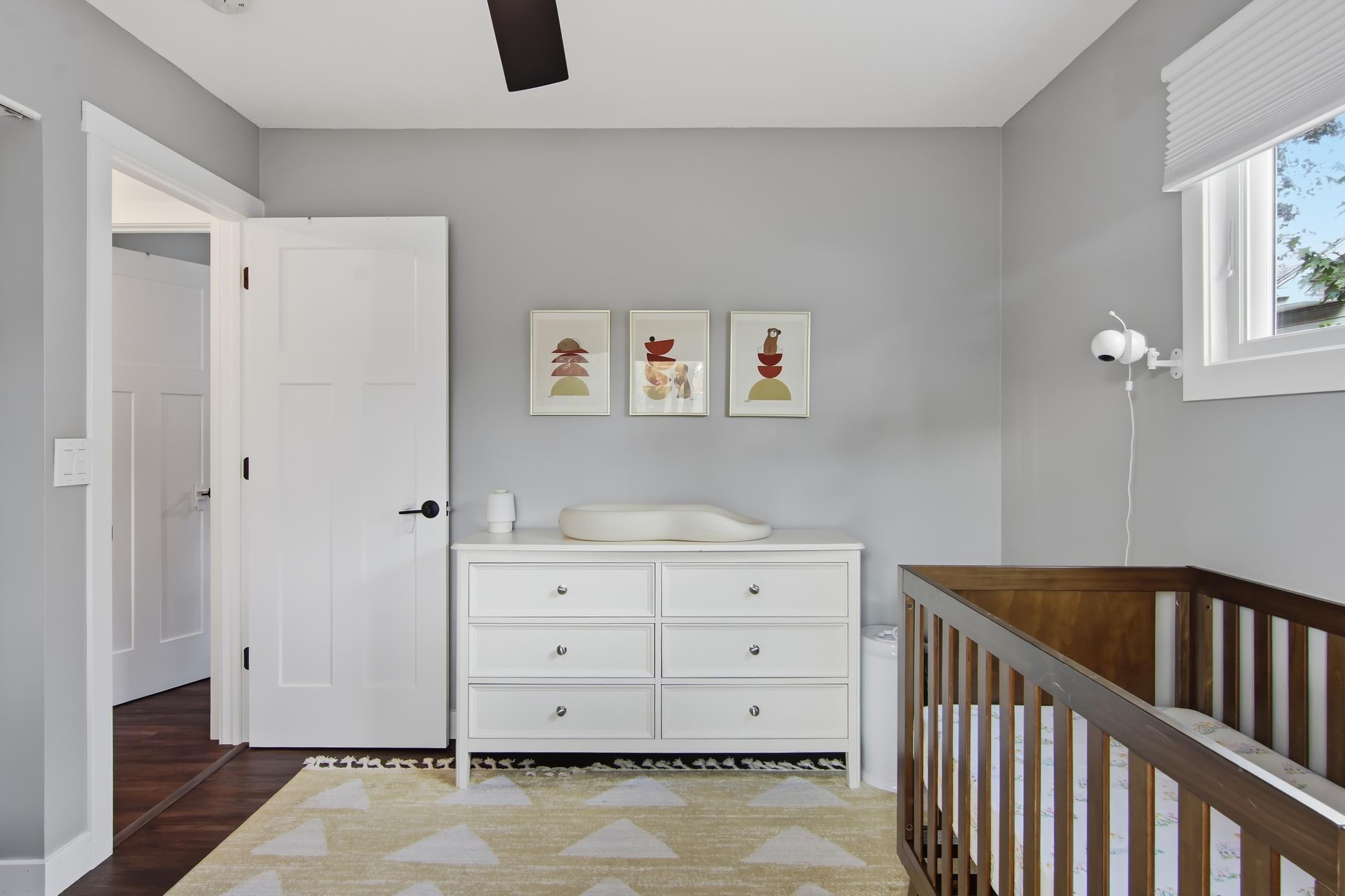 10-MainLevelBedroom-1-2-jpg.jpg