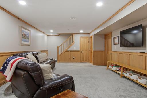 817 Sunset Lane, River Falls, WI 54022
