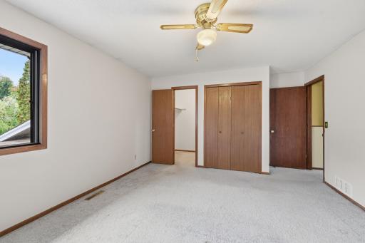 326 Morningside Circle, Saint Paul, MN 55119