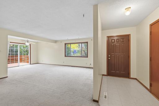 326 Morningside Circle, Saint Paul, MN 55119