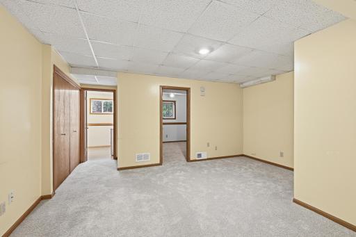 326 Morningside Circle, Saint Paul, MN 55119