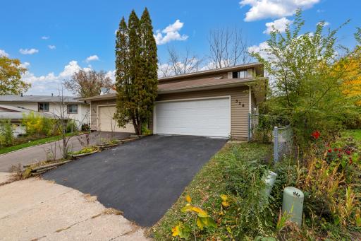 326 Morningside Circle, Saint Paul, MN 55119