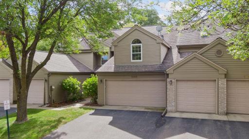 1640 Rose Hill Circle, Saint Paul, MN 55108