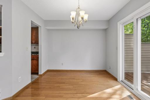 1640 Rose Hill Circle, Saint Paul, MN 55108