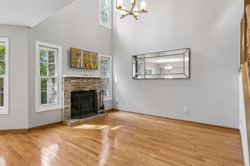1640 Rose Hill Circle, Saint Paul, MN 55108