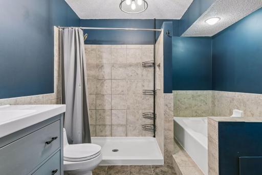 1640 Rose Hill Circle, Saint Paul, MN 55108