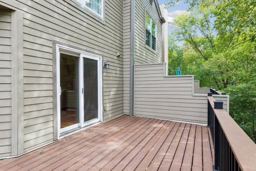 1640 Rose Hill Circle, Saint Paul, MN 55108