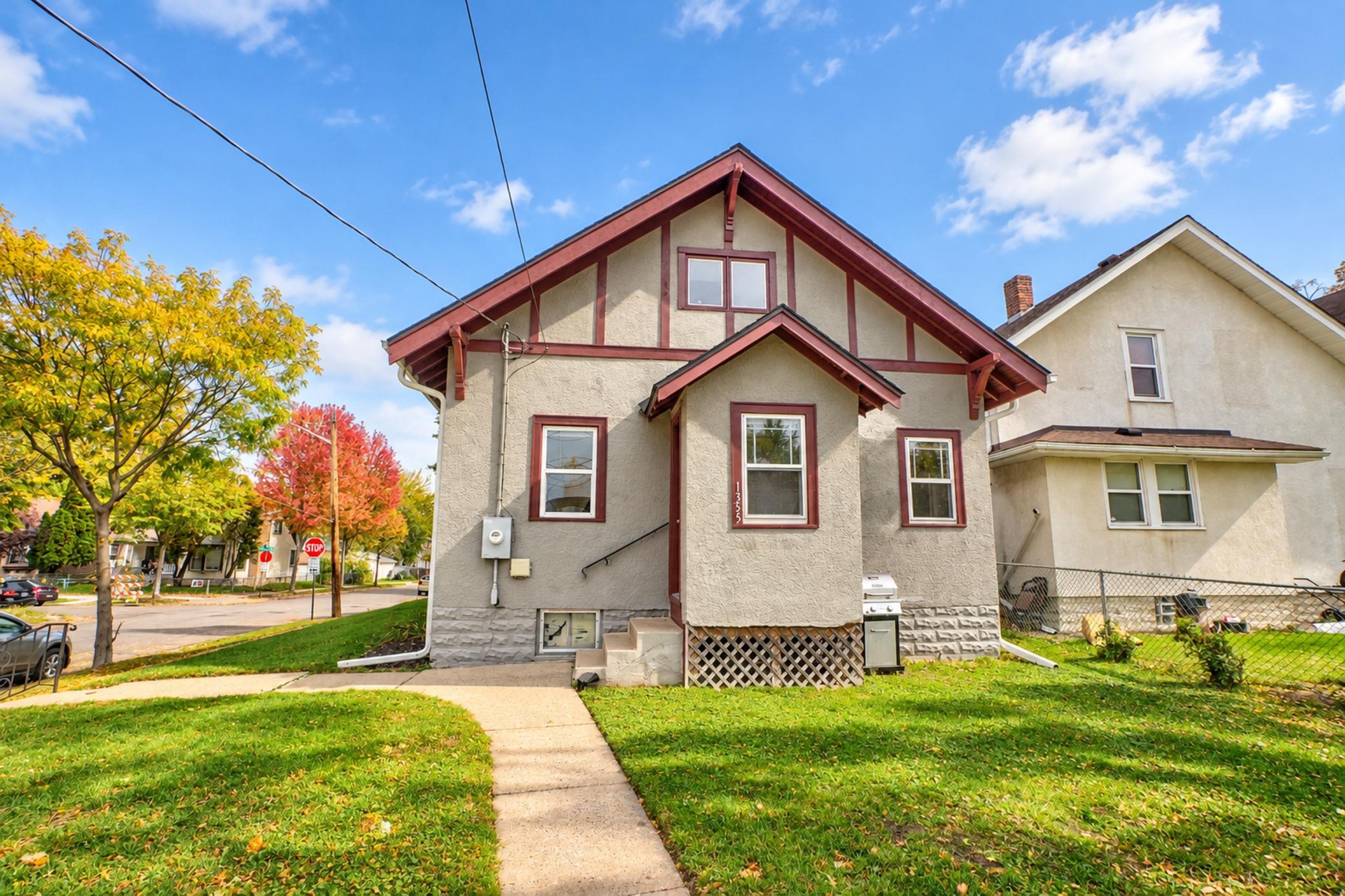 1355 Upton Avenue North-24.jpg