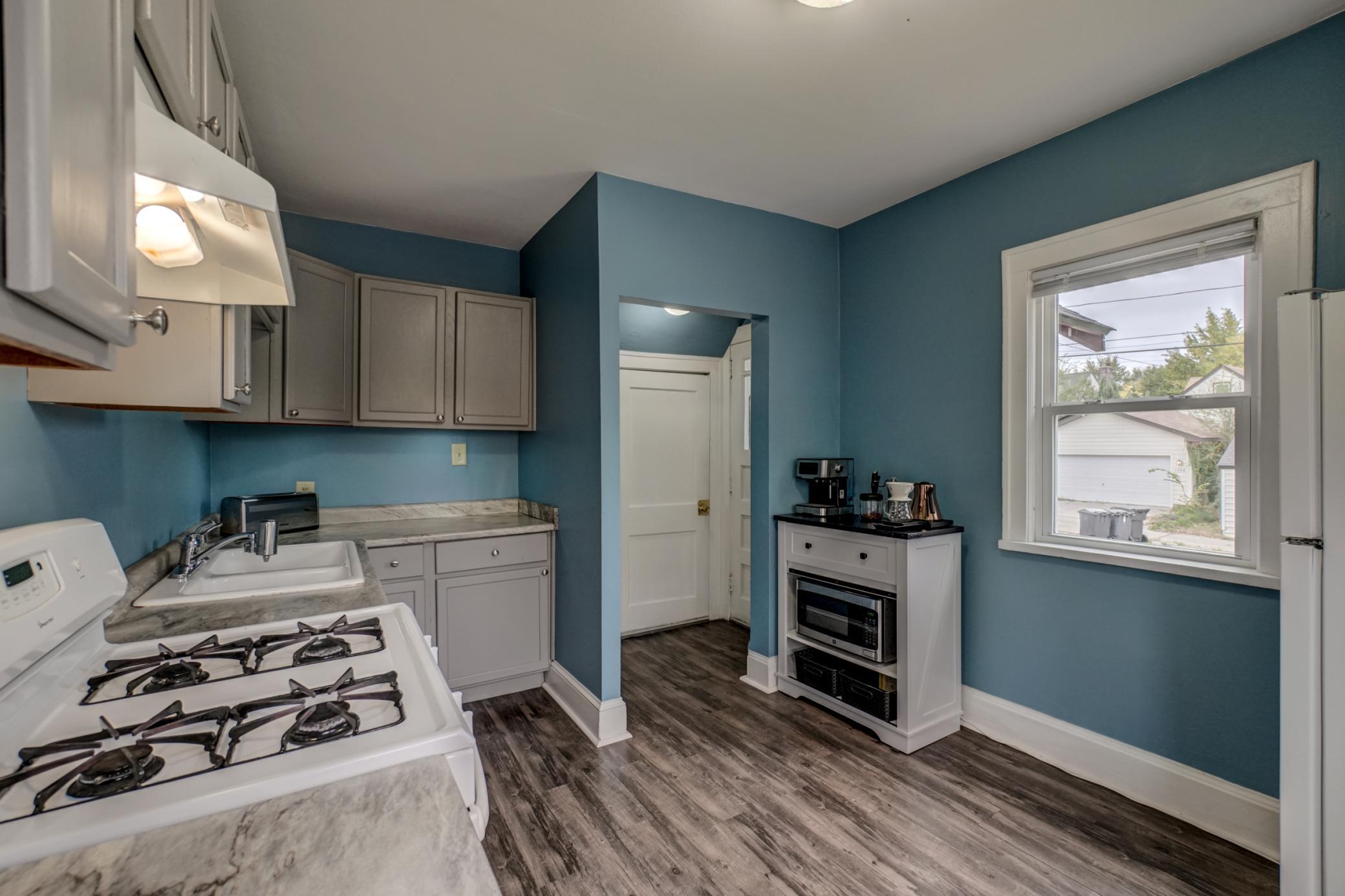 1355 Upton Avenue North-44.jpg