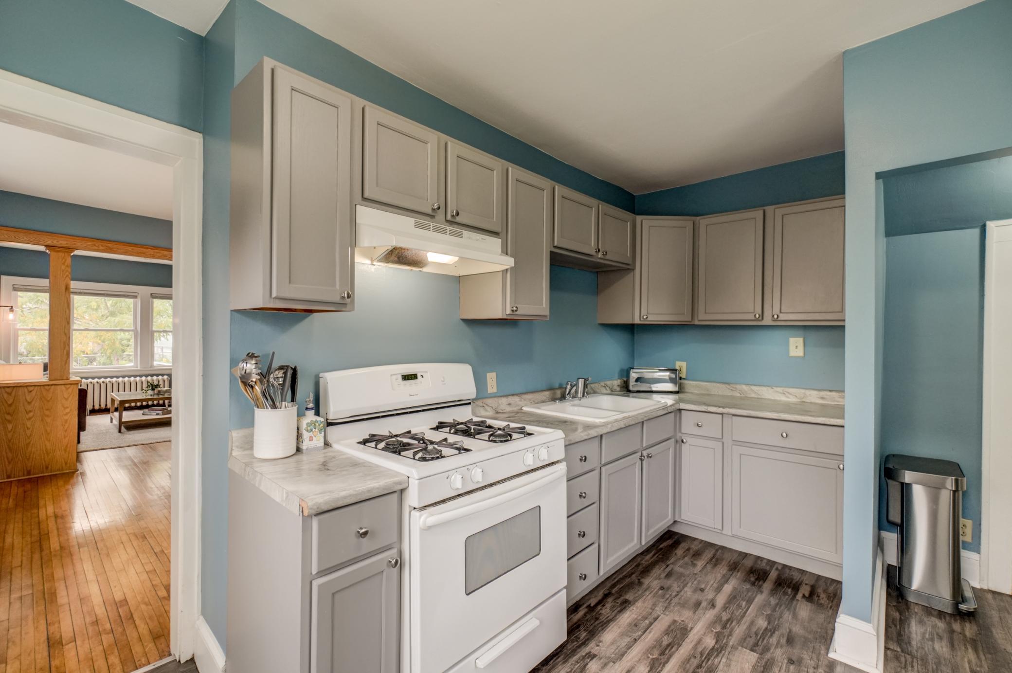 1355 Upton Avenue North-45.jpg