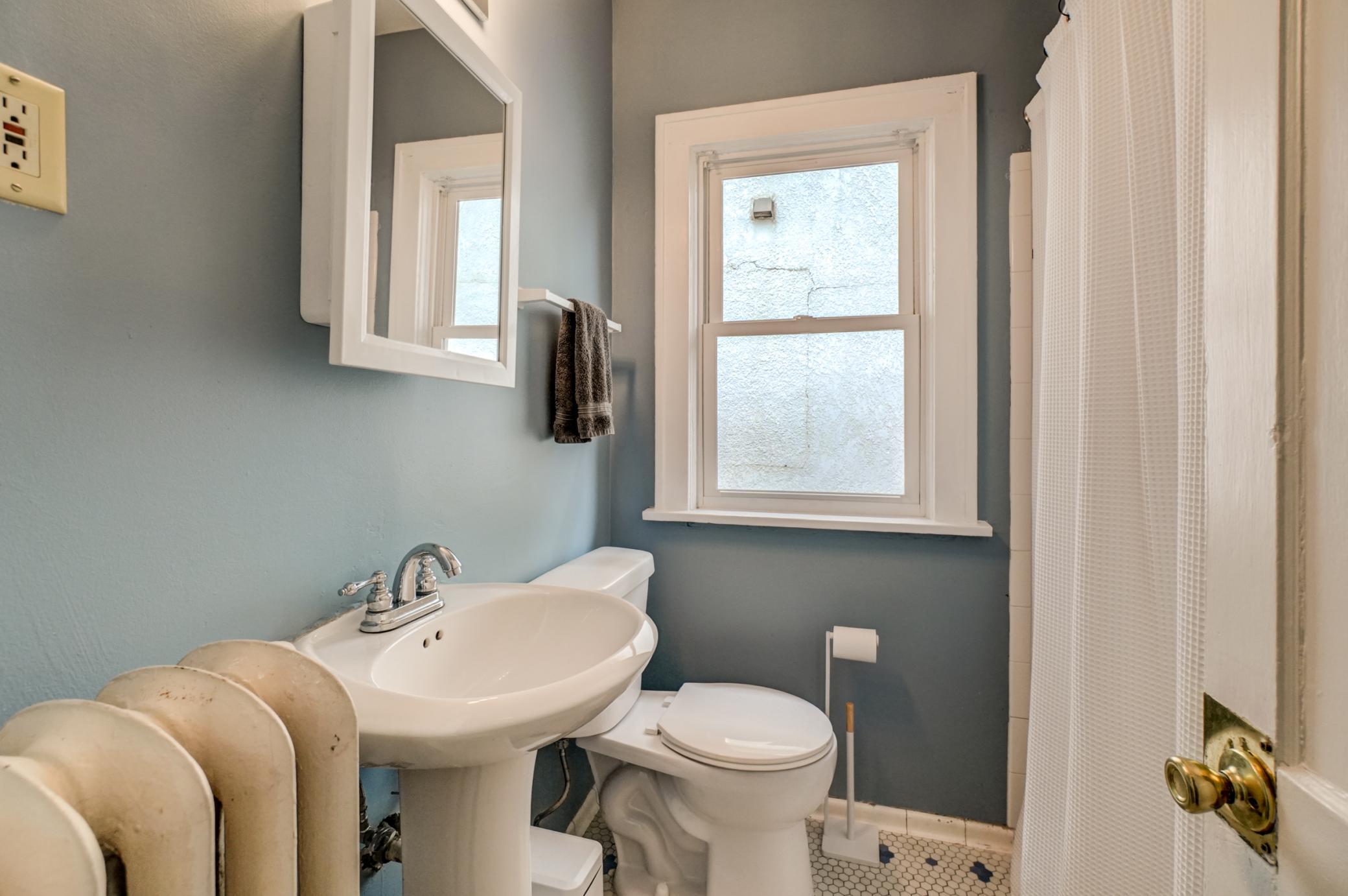 1355 Upton Avenue North-57.jpg