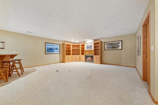 616 Obrien Parkway, Belle Plaine, MN 56011
