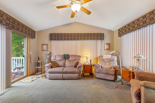 616 Obrien Parkway, Belle Plaine, MN 56011