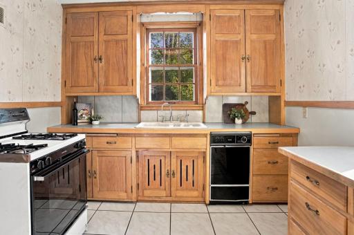 3721 Joppa Avenue S, Saint Louis Park, MN 55416