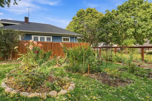 771 Ottawa Avenue, Saint Paul, MN 55107