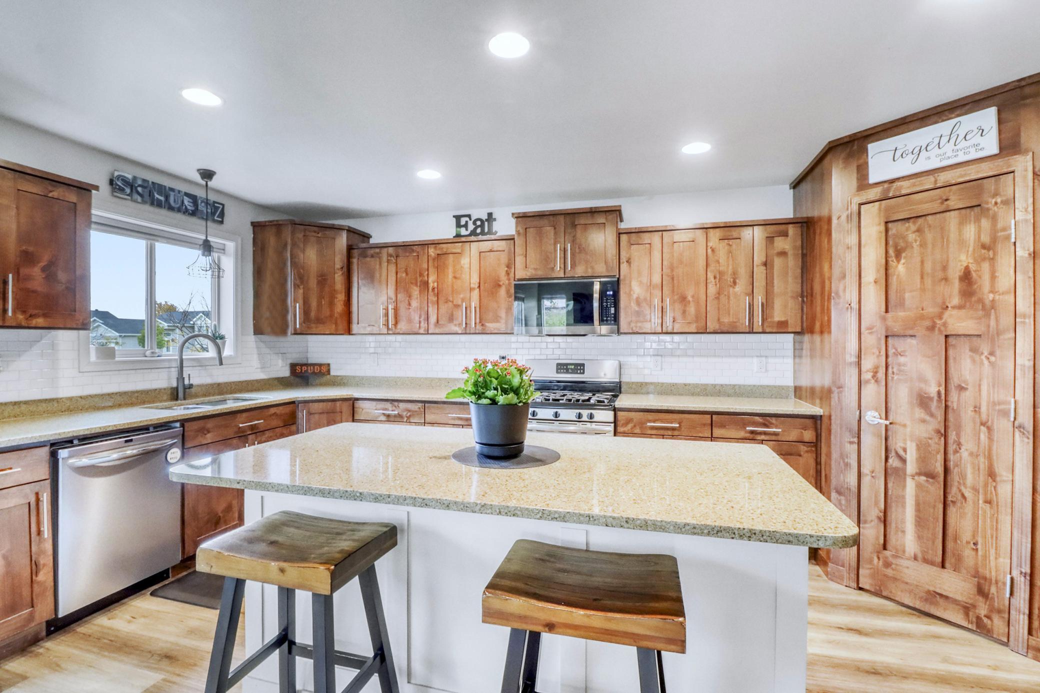Kitchen1_1-3264.JPG