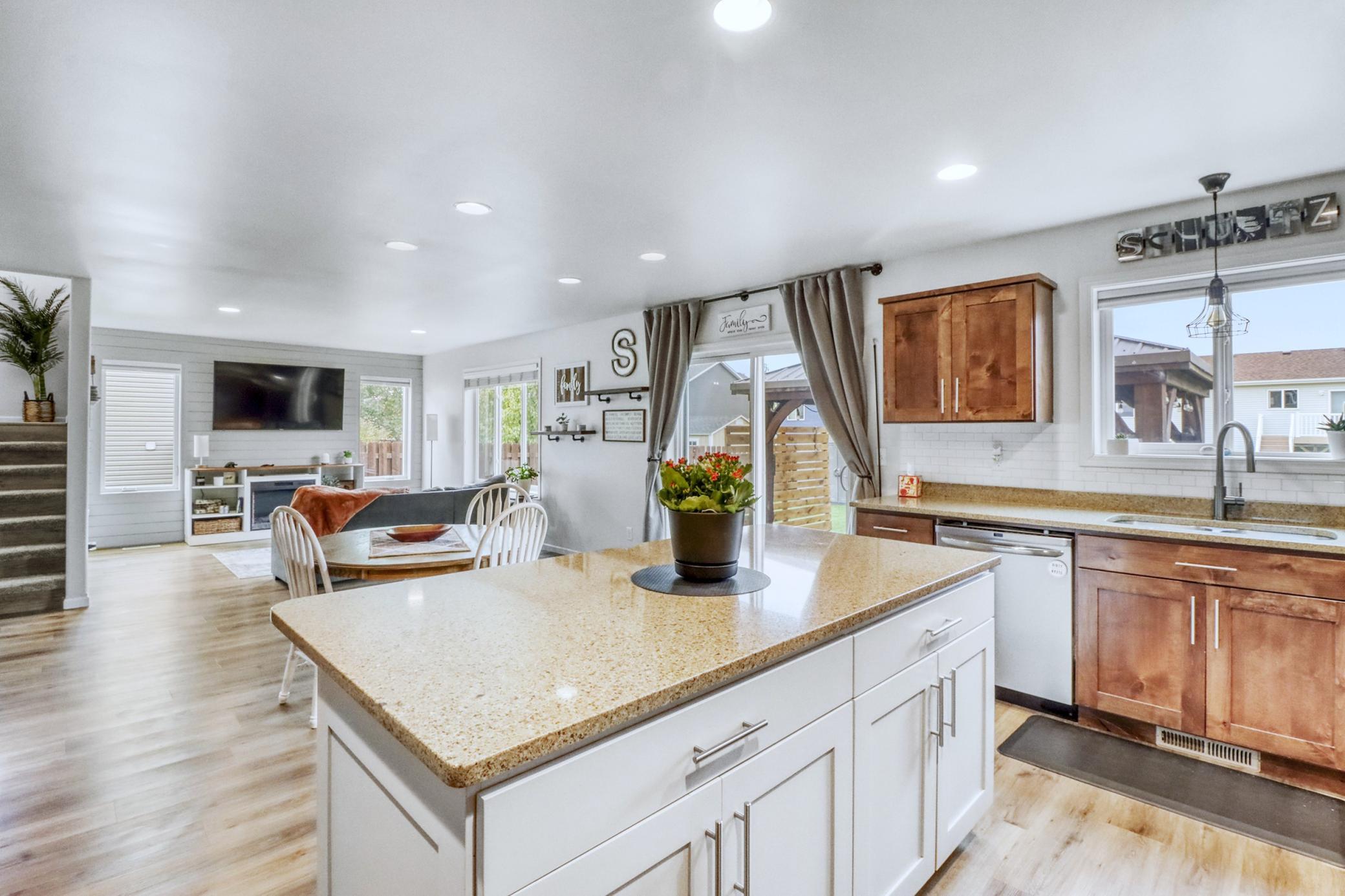 Kitchen1_5-3264.JPG