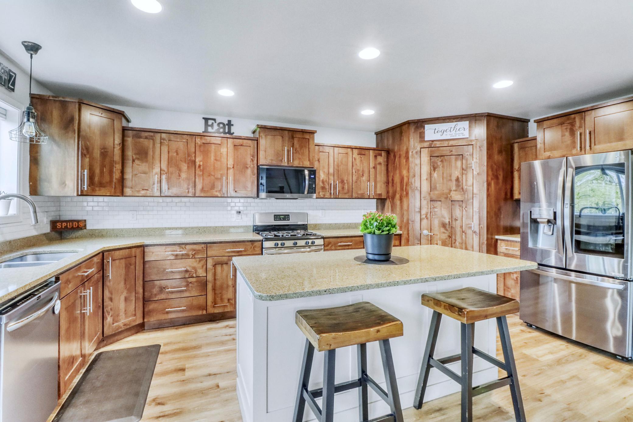 Kitchen1_2-3264.JPG