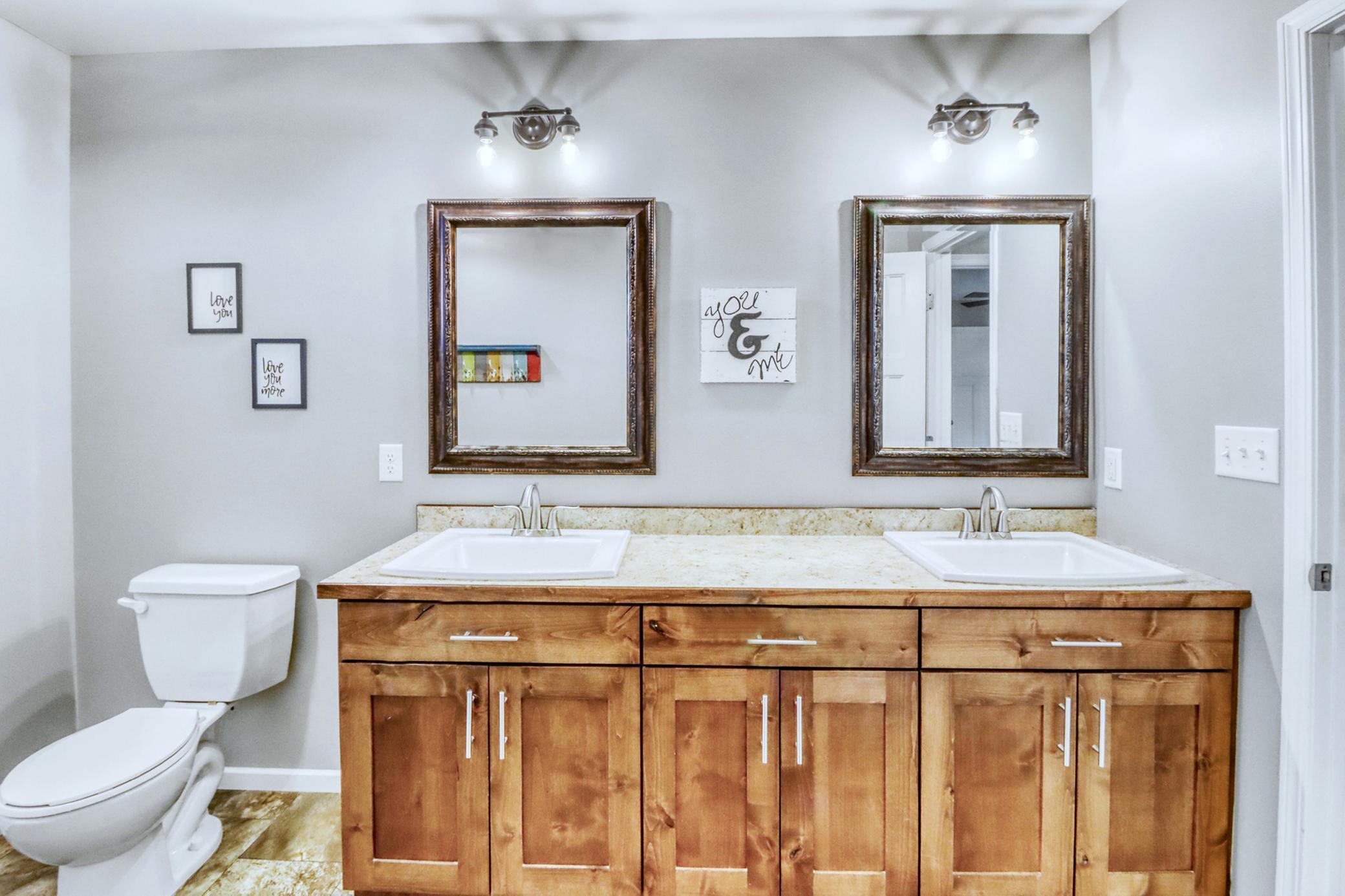 Primary Bathroom1_2-3264.JPG