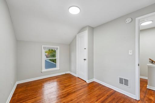 5036 N 6th Street, Minneapolis, MN 55430